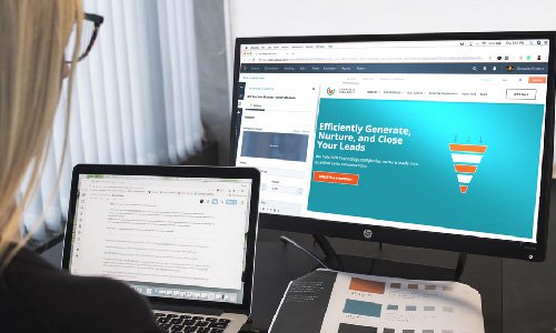 北京網(wǎng)站建設(shè)公司的客戶主要關(guān)注哪些方面?