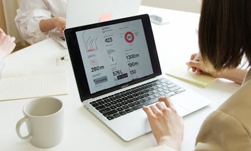 企業(yè)網(wǎng)站搭建：聚焦安全與網(wǎng)頁(yè)類(lèi)型選擇的核心要點(diǎn)